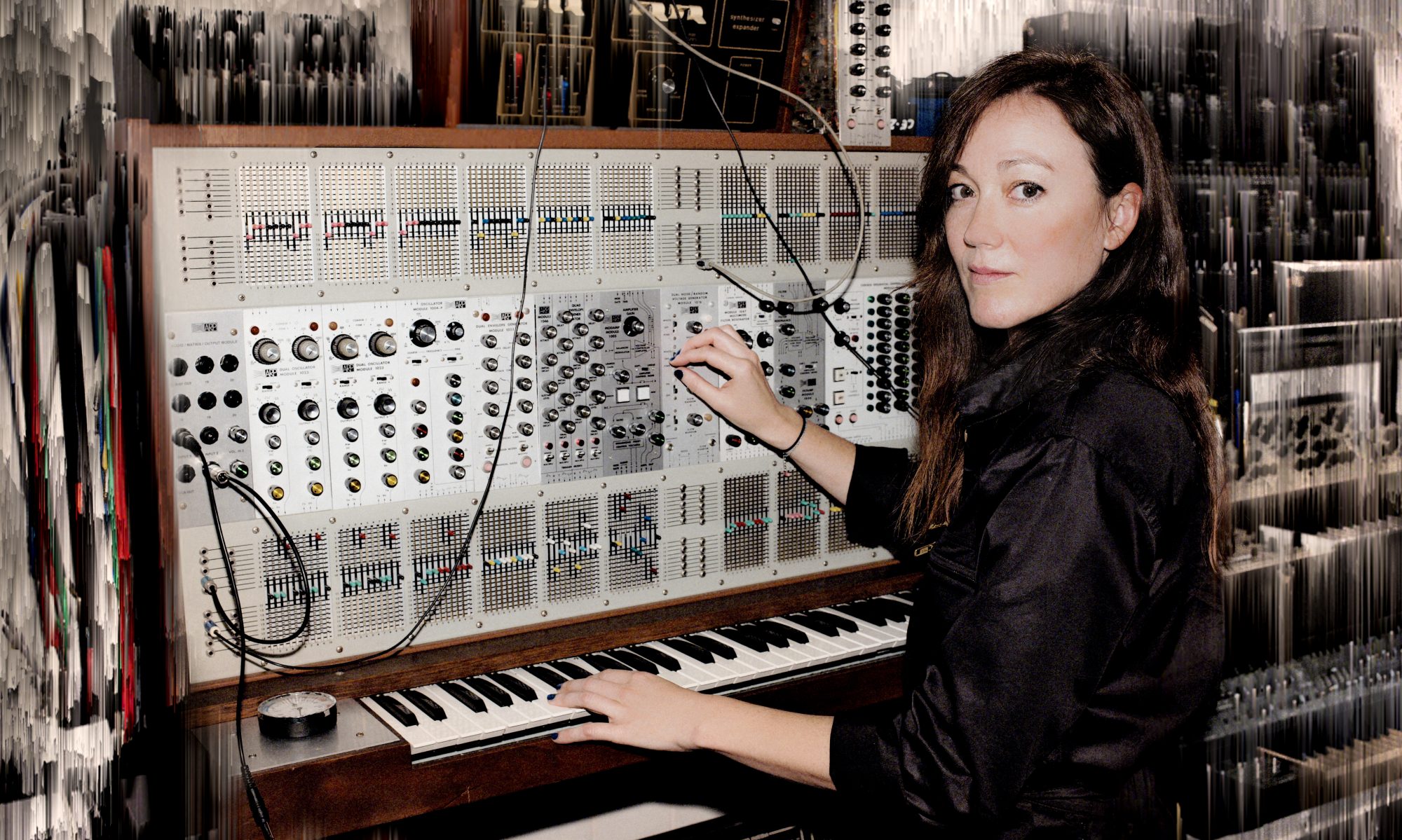 PIONNIERES Printemps de Bourges par DeLaurentis